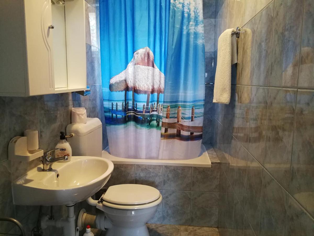 Apartmani Kalajevo Crikvenica Bagian luar foto