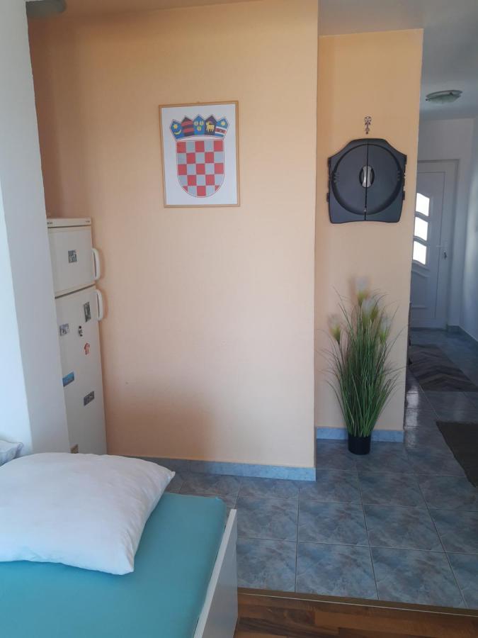 Apartmani Kalajevo Crikvenica Bagian luar foto