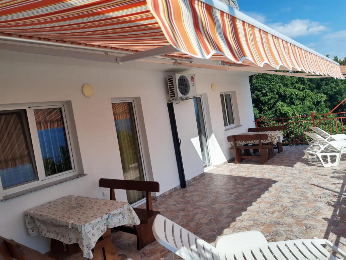Apartmani Kalajevo Crikvenica Bagian luar foto